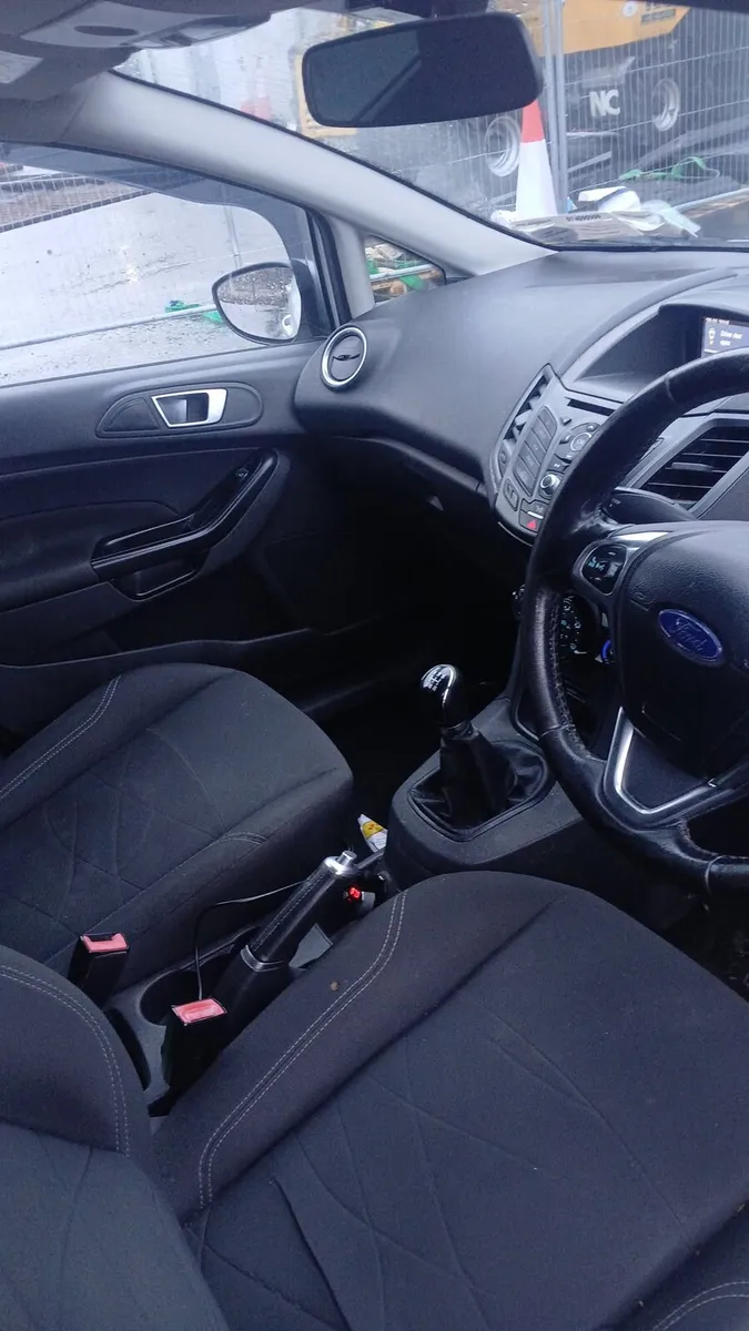 17 ford fiesta 1.6 diesel car nct until January 27 - Image 4