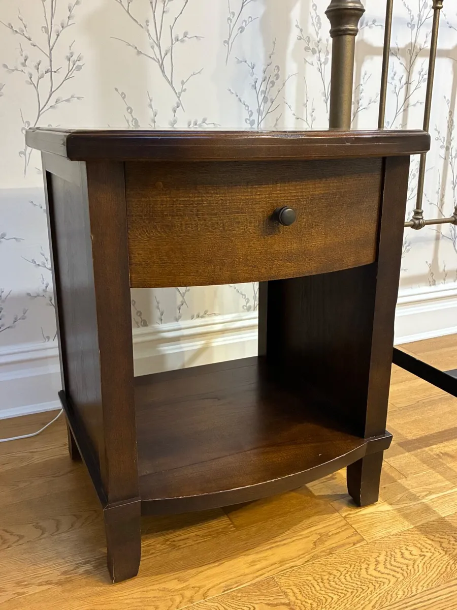 2 bedside lockers - Image 1
