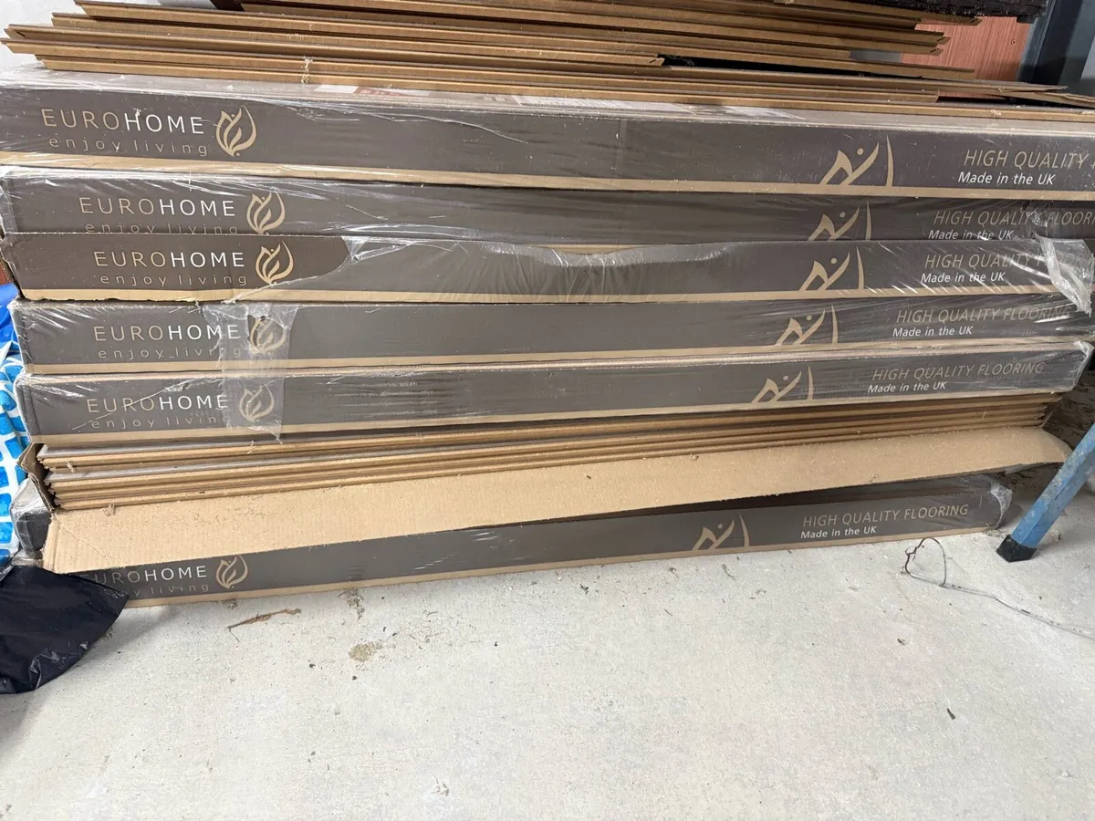 Laminate flooring - Image 3