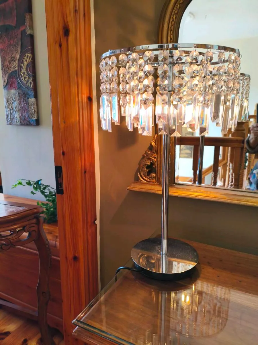 Beautiful side table lamp like new 60 euro - Image 3