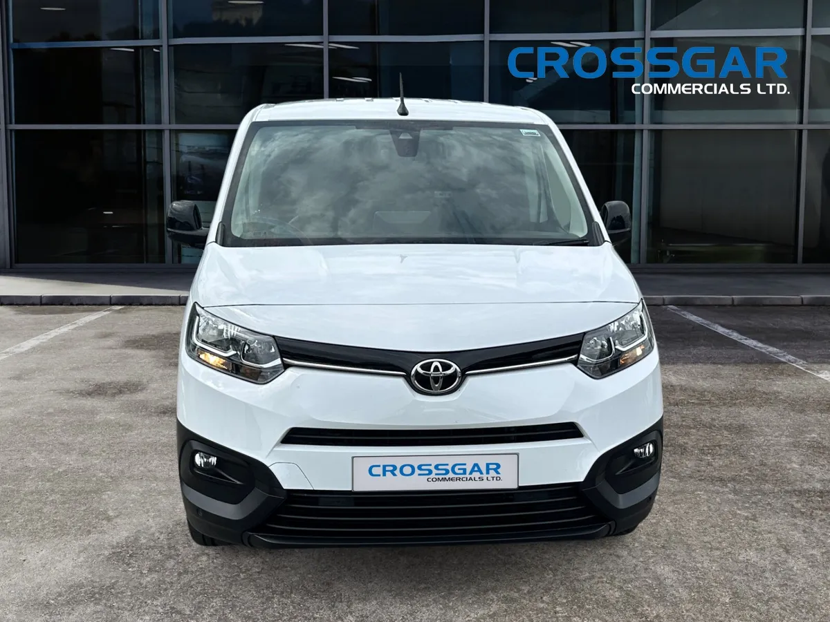 Toyota Proace City 2023 No Import Tariff Into ROI - Image 2