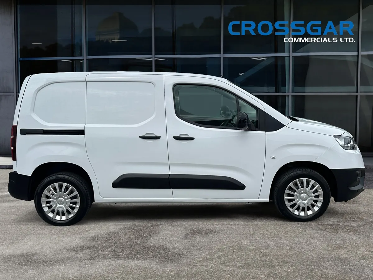 Toyota Proace City 2023 No Import Tariff Into ROI - Image 4