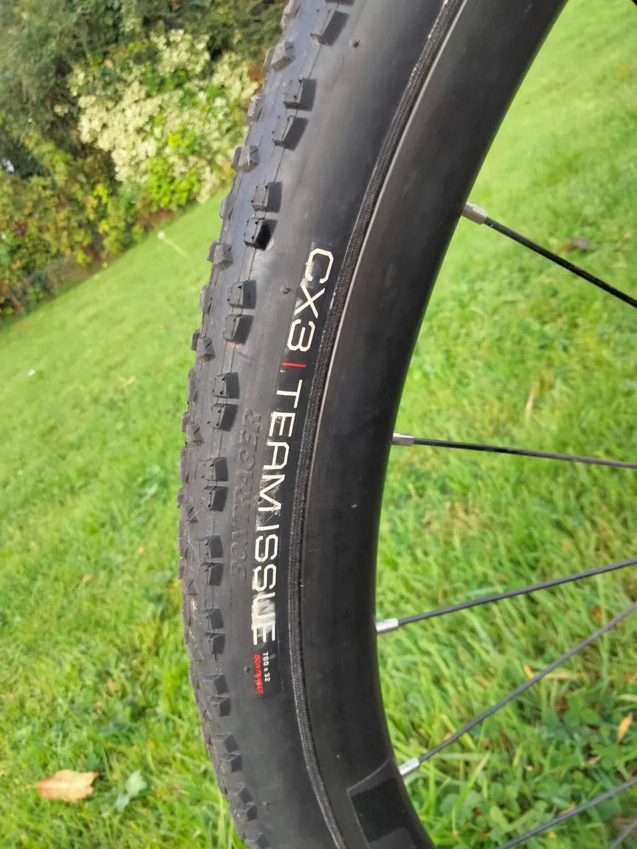 Cube Cross Race Cyclocross Bike, Carbon Fork. - Image 2
