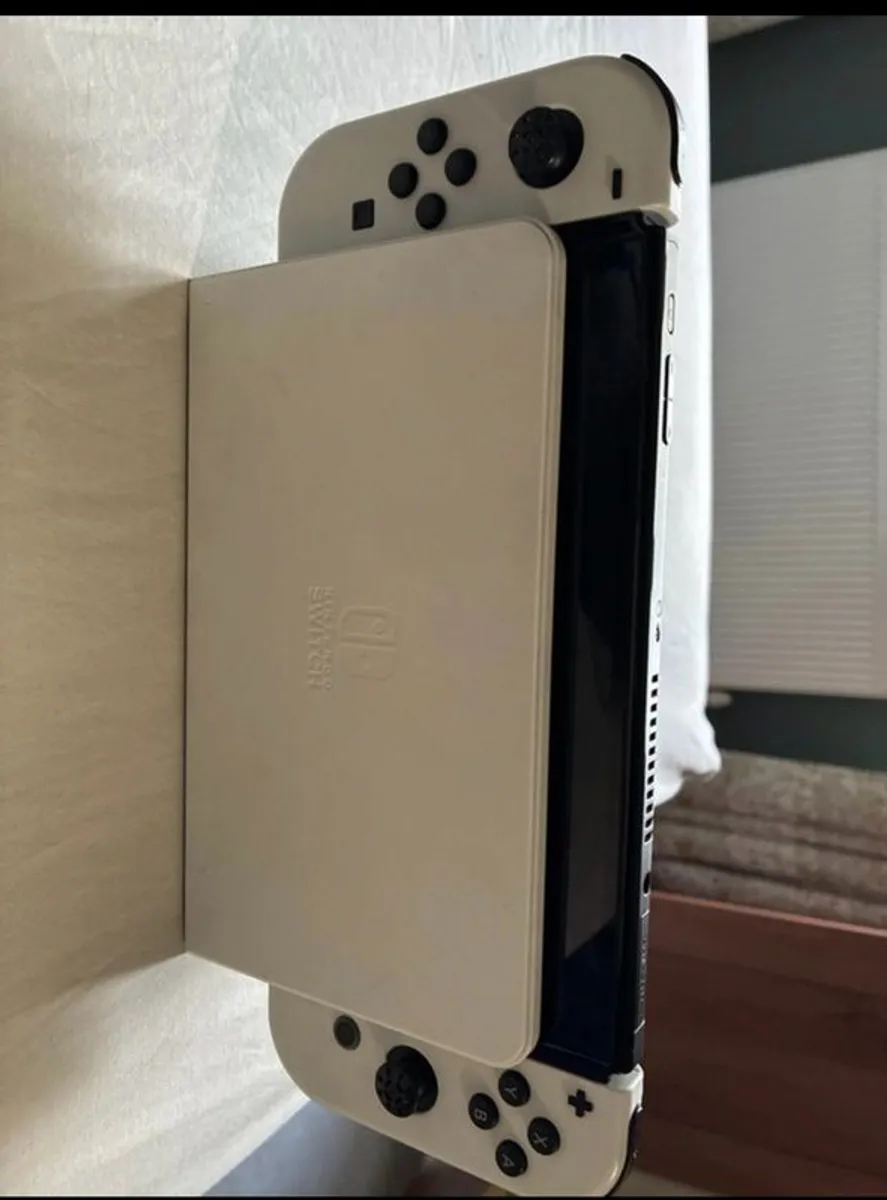 Nintendo switch Oled - Image 2