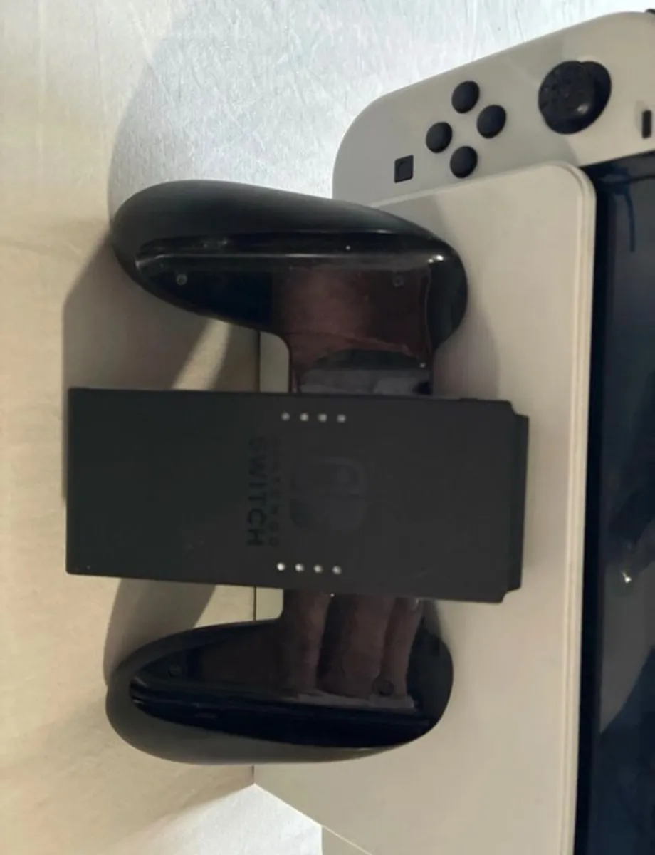 Nintendo switch Oled - Image 3