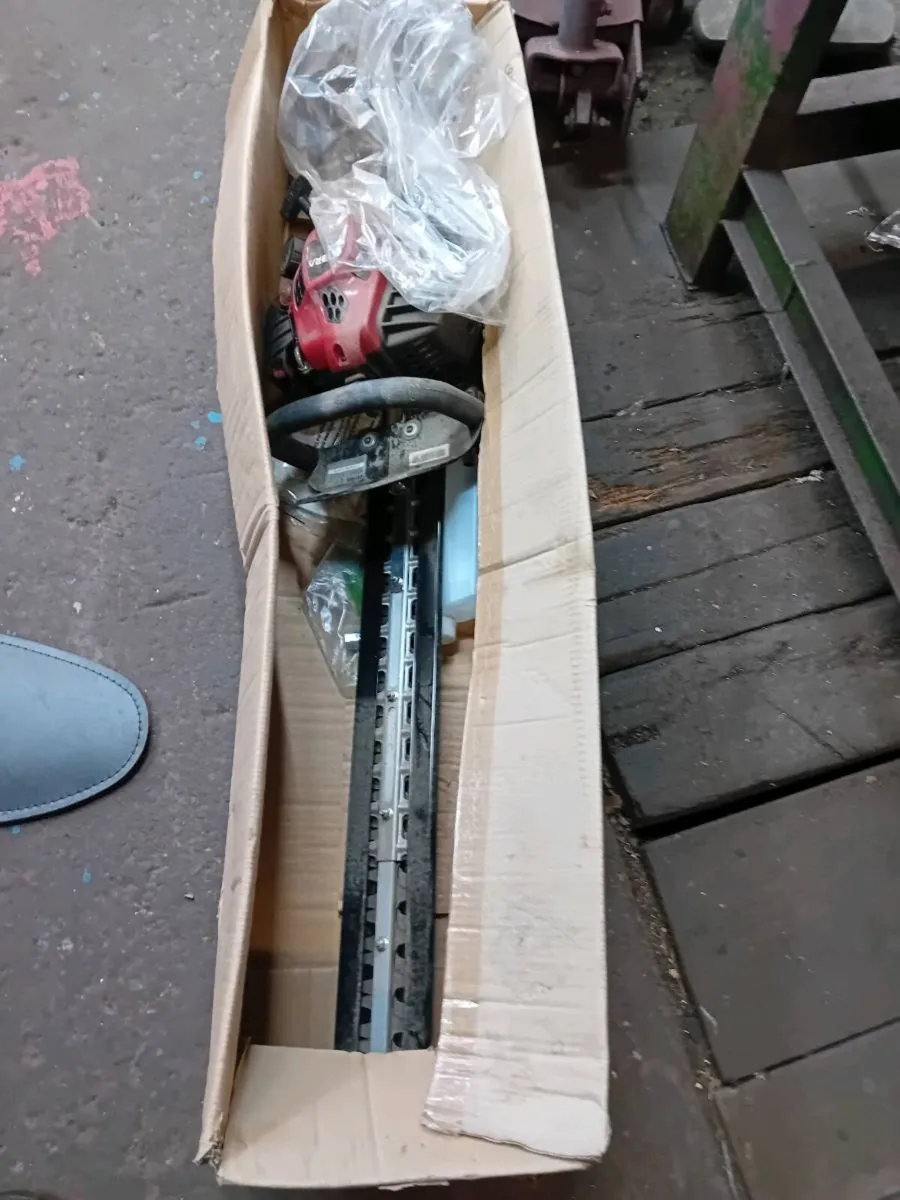 Brand new Hedgecutter