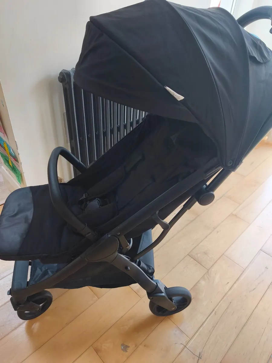 Travel Stroller - Image 3