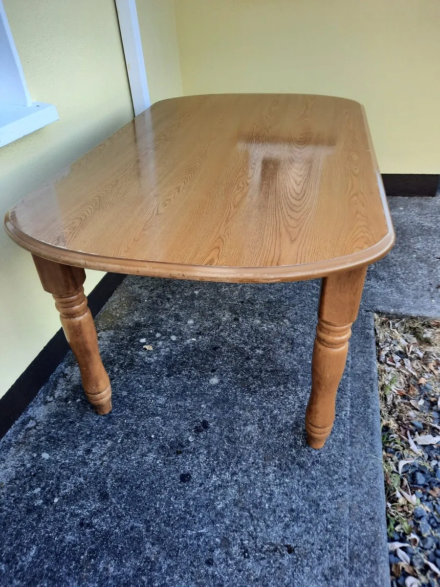 Kitchen table - Image 2