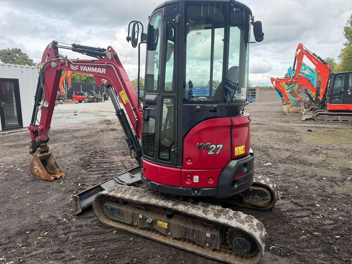 2024 YANMAR VIO 27 - Image 4