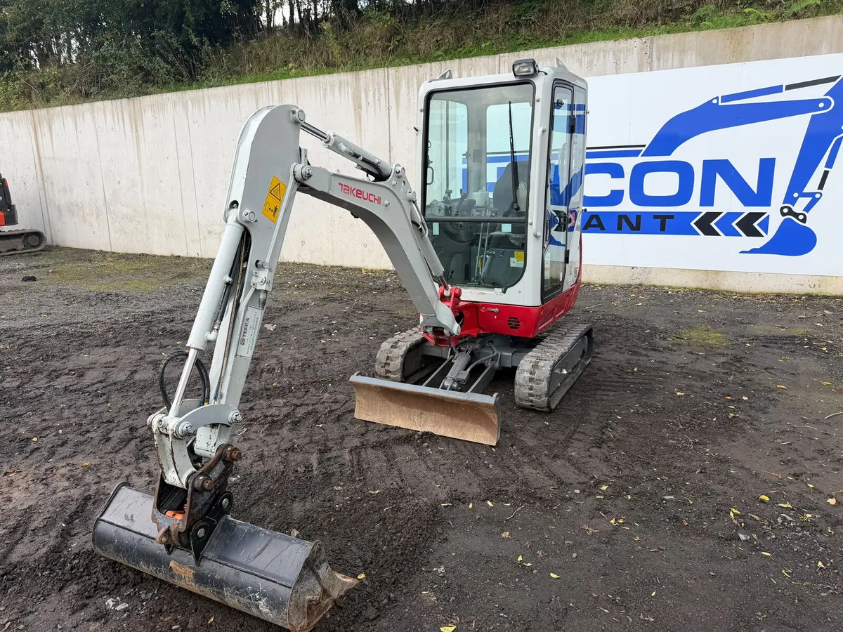 2024 TAKEUCHI TB216 - Image 3
