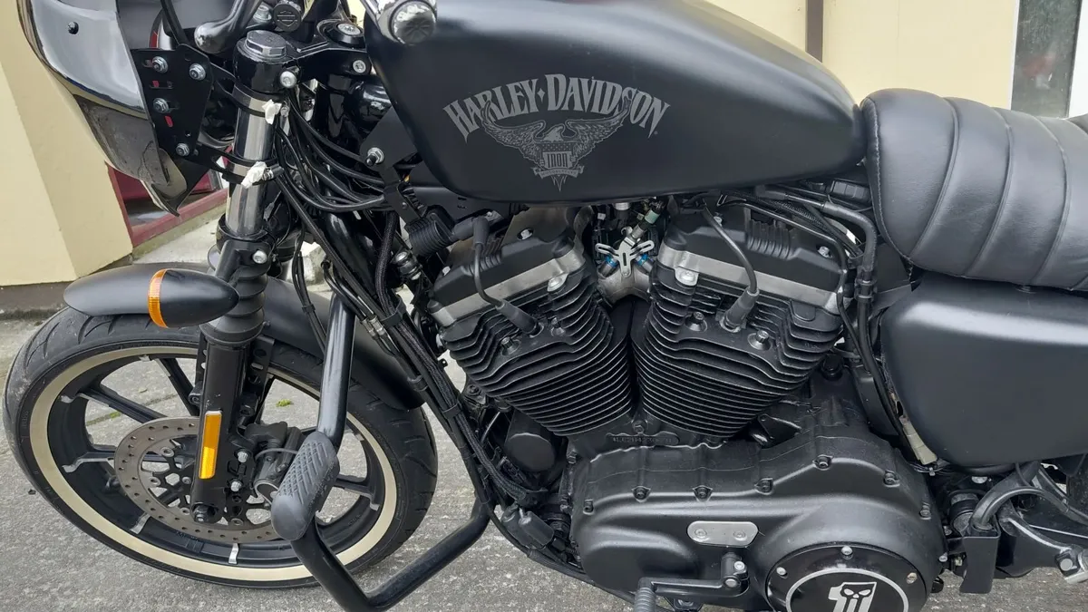 HARLEY DAVIDSON SPORTSTER 2017 - Image 2