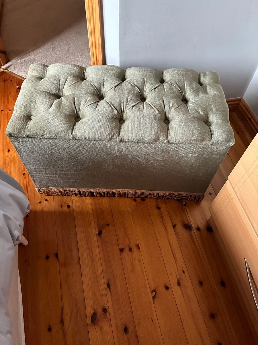 Ottoman for sale - Image 1