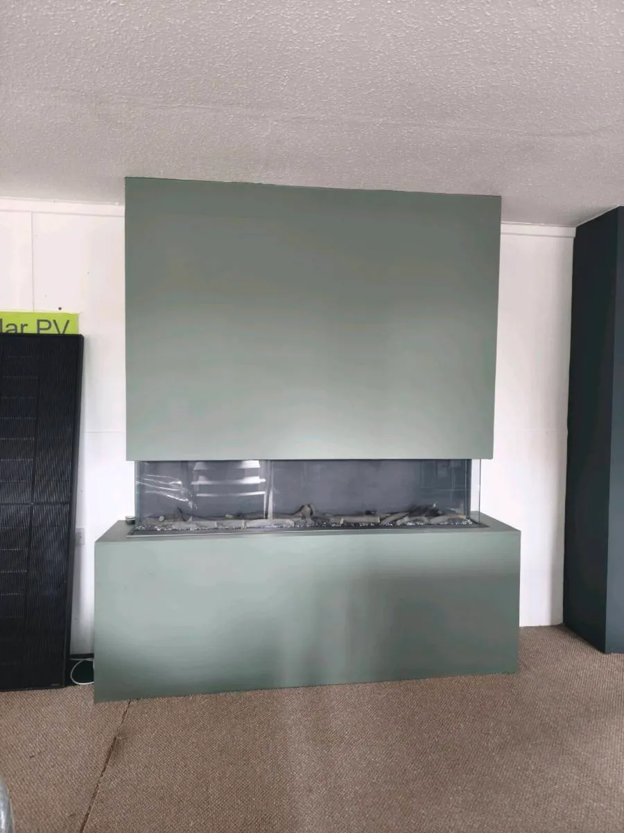 Ex display electric fire and surround