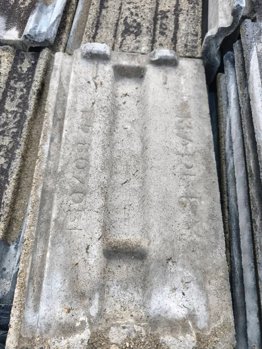 Roof tiles - Image 2