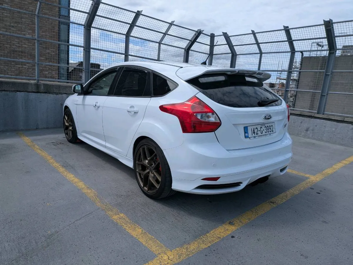 Ford Focus St - Image 3