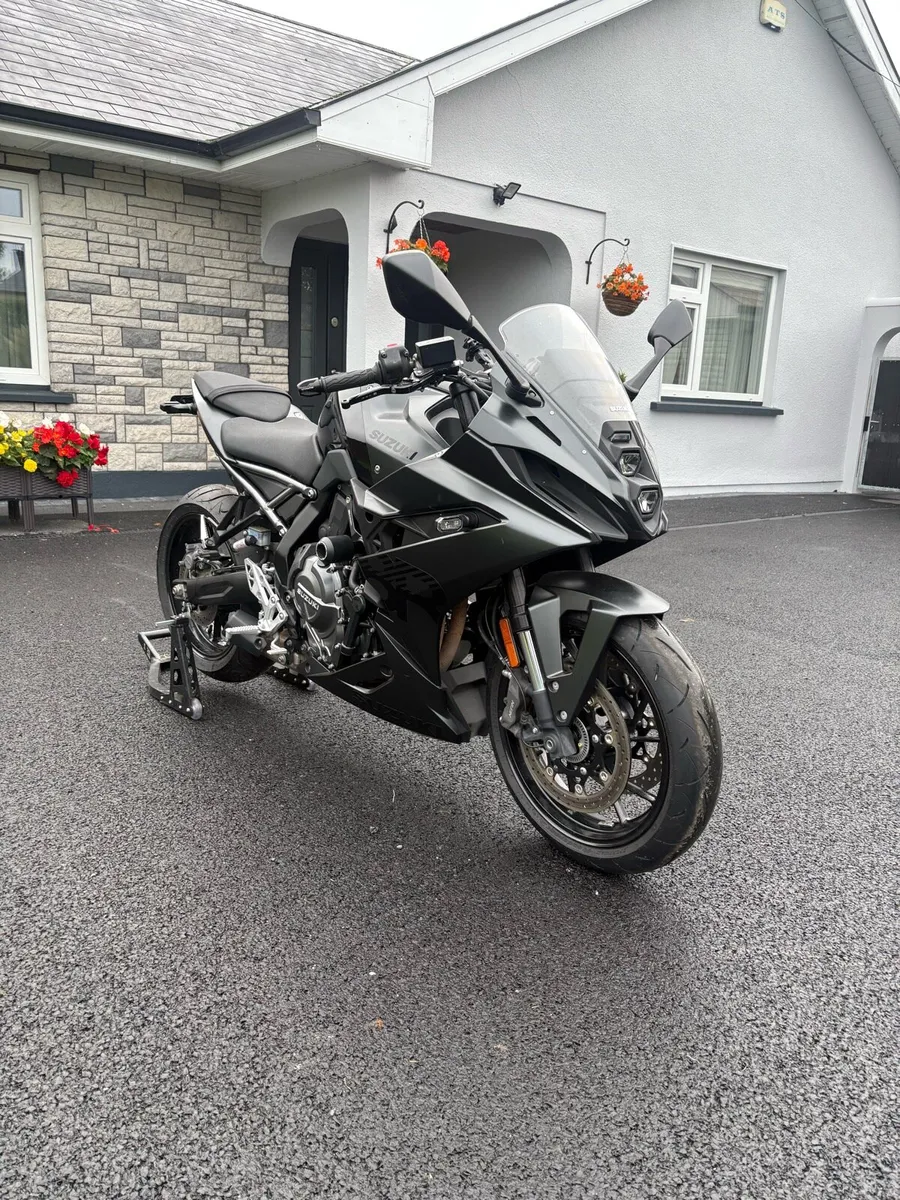 2024 Suzuki gsx 8r - Image 1