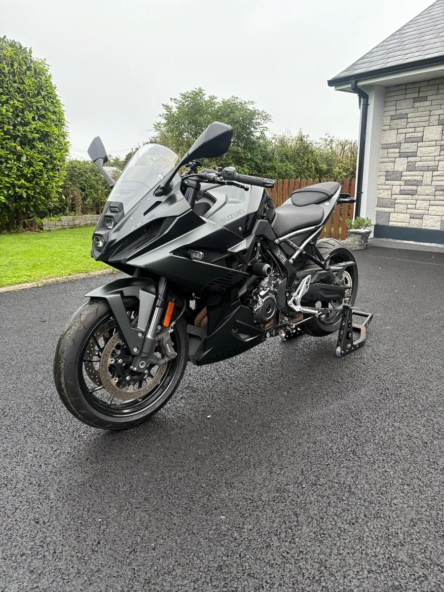 2024 Suzuki gsx 8r - Image 2