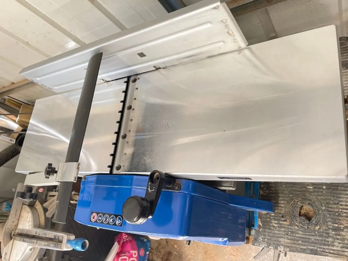 Scheppach HMS850 Planer Thicknesser, 1250W 8000rpm, 204mm Width, 120mm Height, Hand Crank Height Adjustment + new blades - Image 3