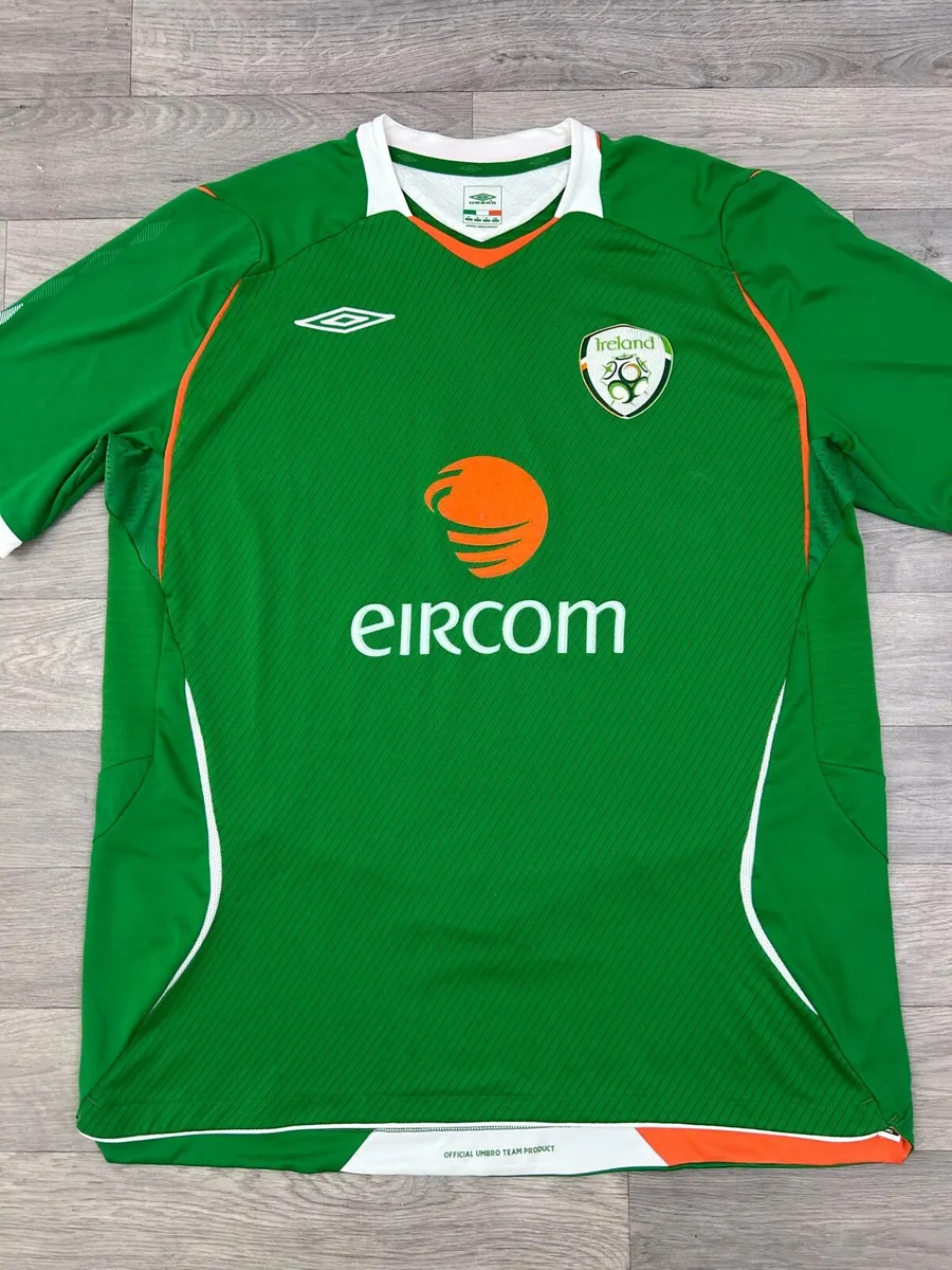 Genuine Vintage 2006 Umbro Ireland Home Jersey XL - Image 2