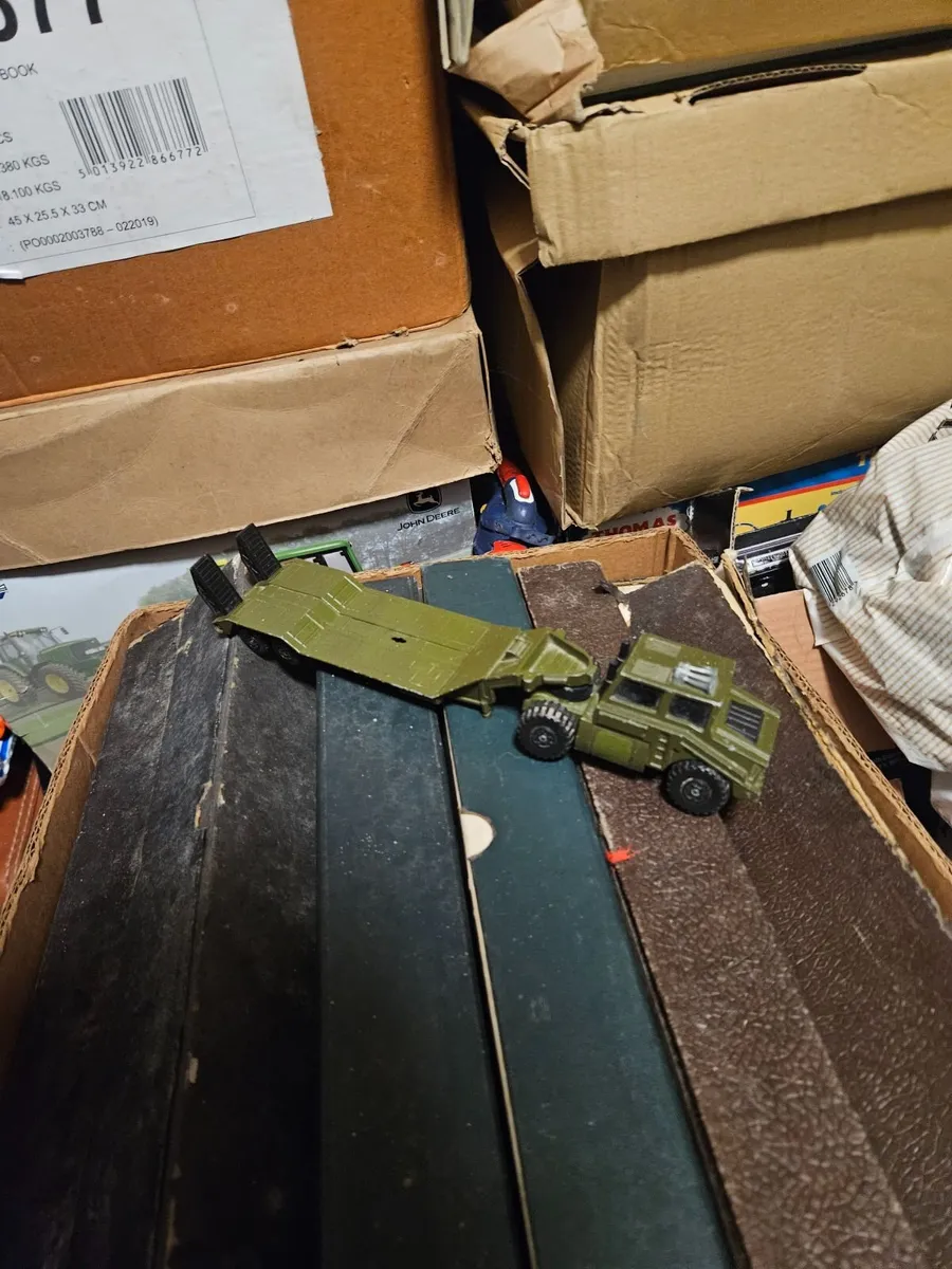 Matchbox Battlekings Tank Transporter - Image 1