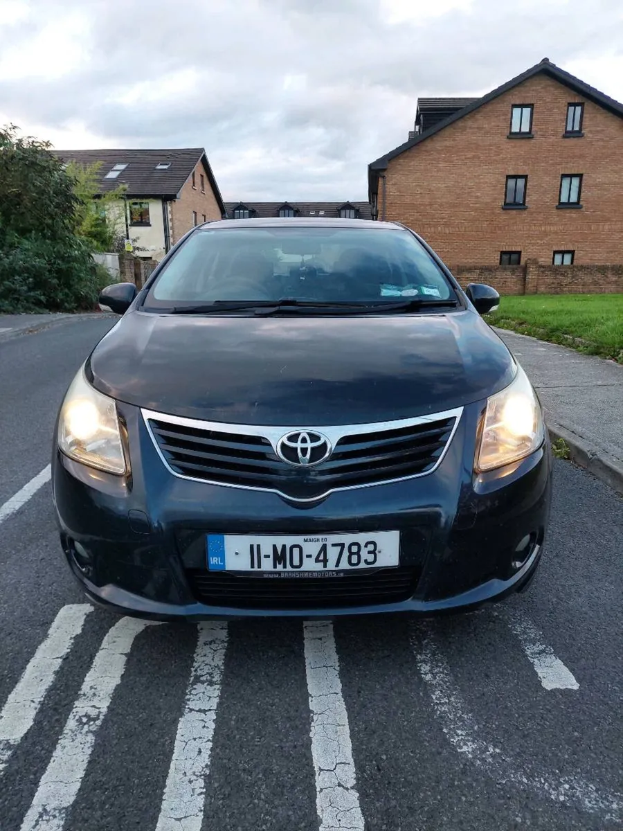 2011 Toyota Avensis 2.0 D-4D – FOR PARTS / REPAIR - Image 2
