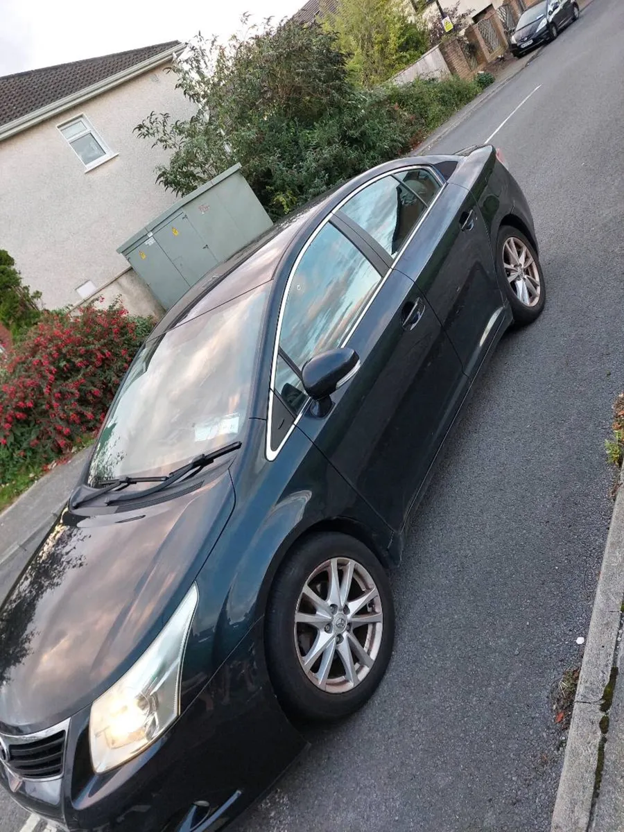 2011 Toyota Avensis 2.0 D-4D – FOR PARTS / REPAIR - Image 3
