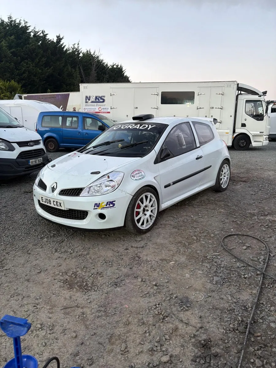 Renault R3 Maxi - Image 1