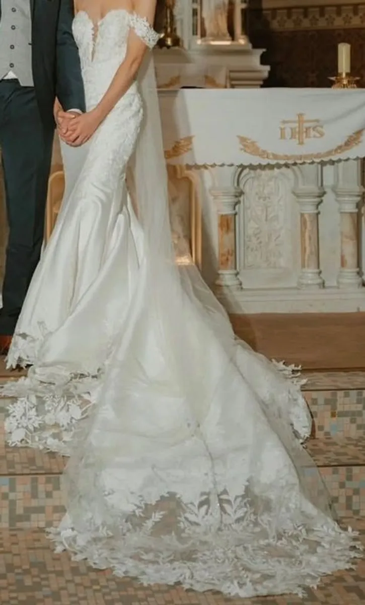 Wedding Dress For Sale - Image 4