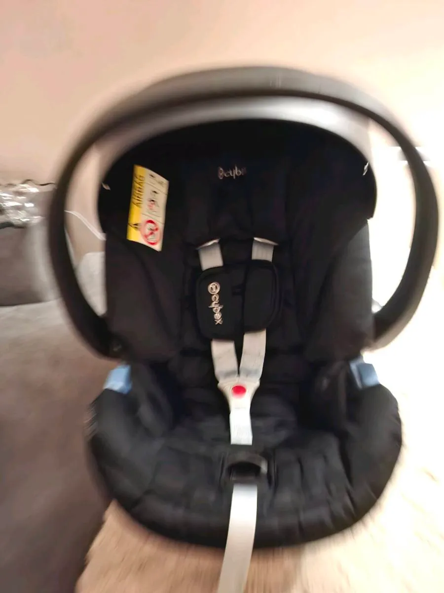 Cybex car seat - Image 2