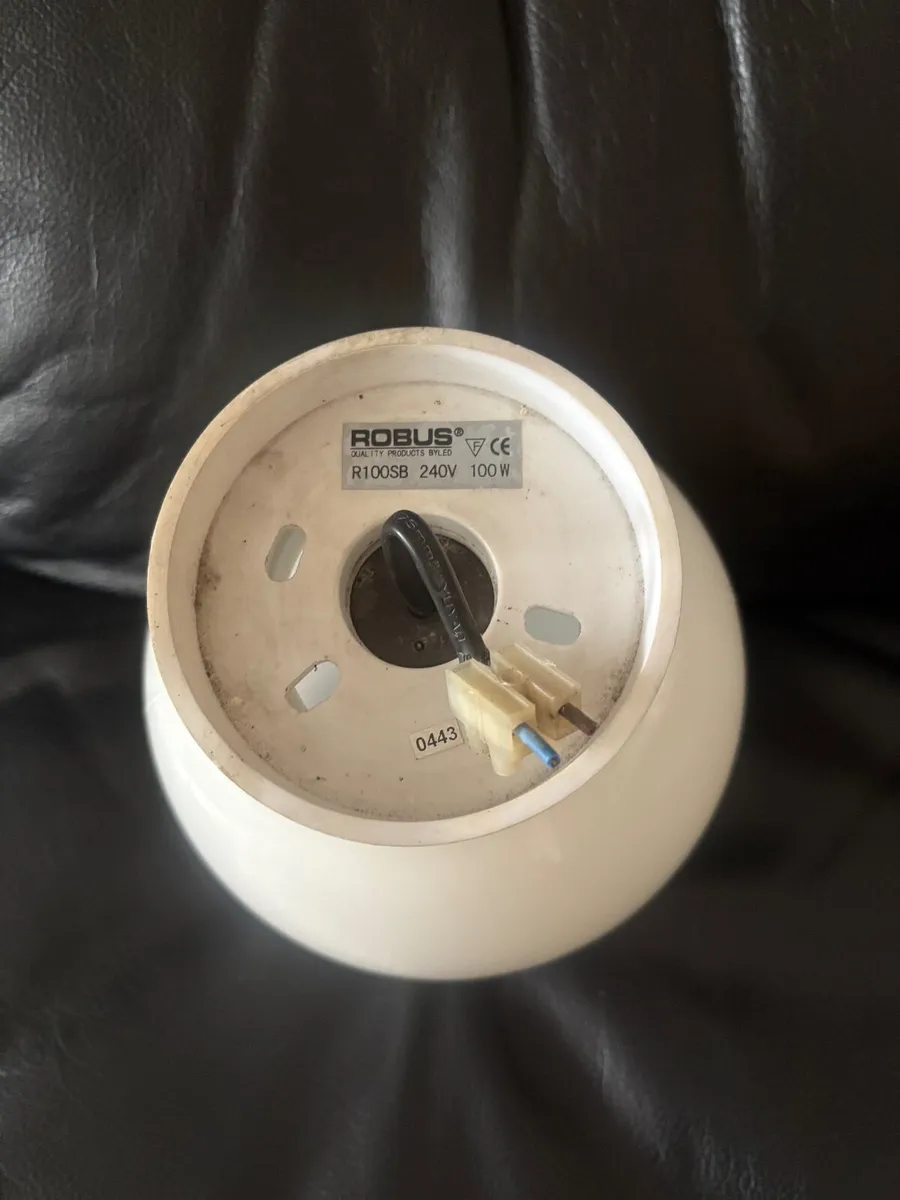 Outdoor Porch Light Fitting - Image 3