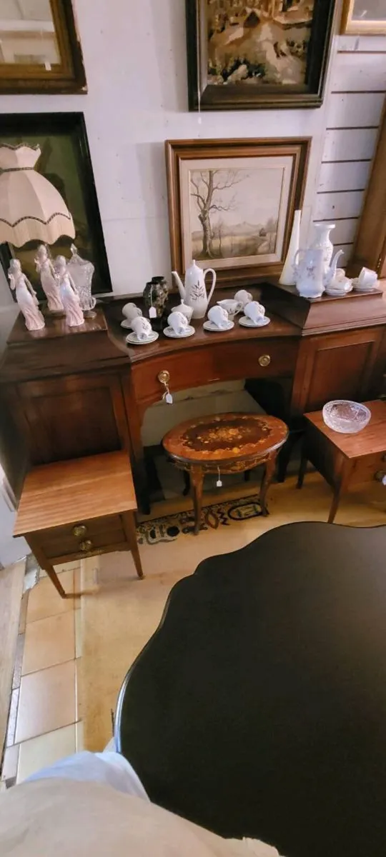 Beautiful 19th century sideboard. - Image 1
