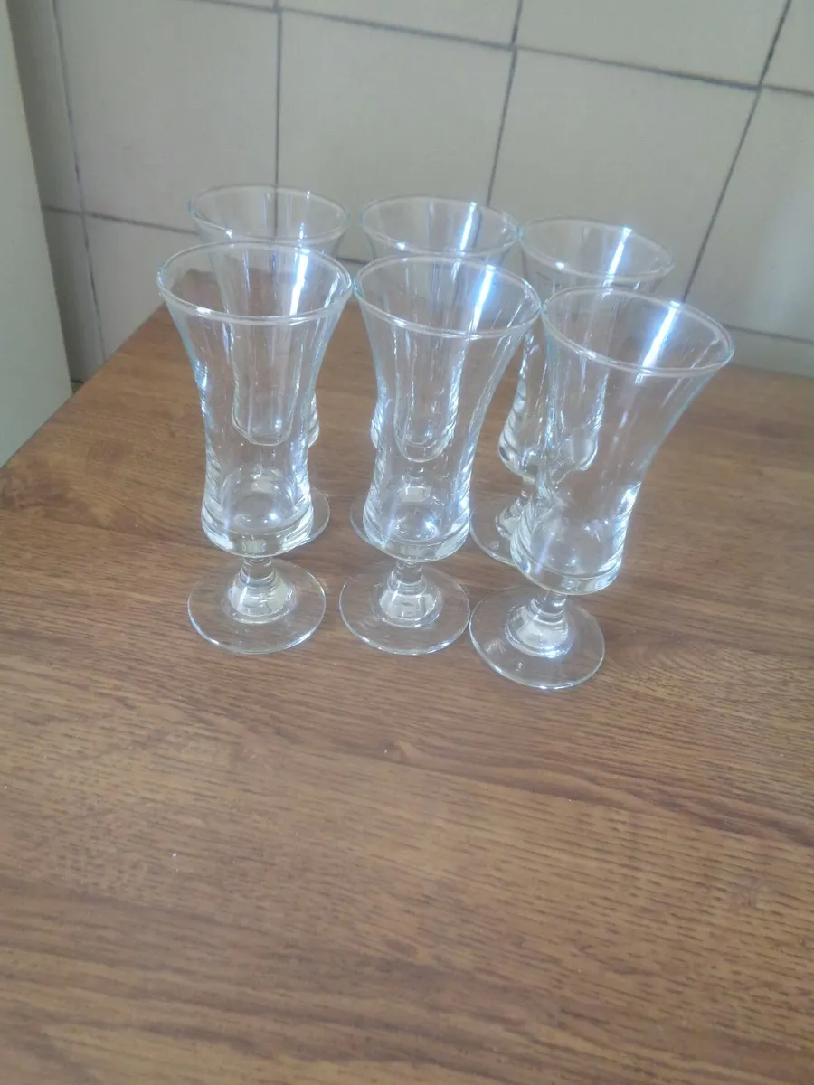Vintage Sherry Schooner Glasses x 6 for Sale - Image 3