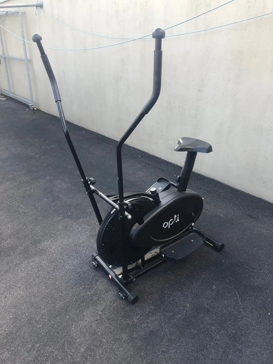 Cross trainer - Image 1