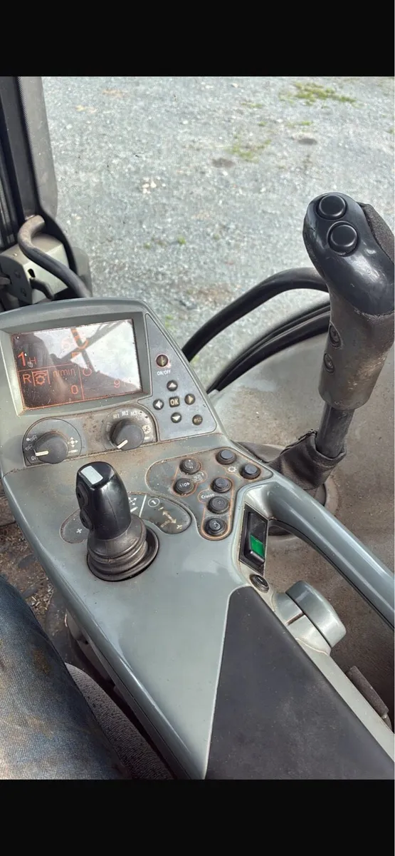 Valtra N141 - Image 4