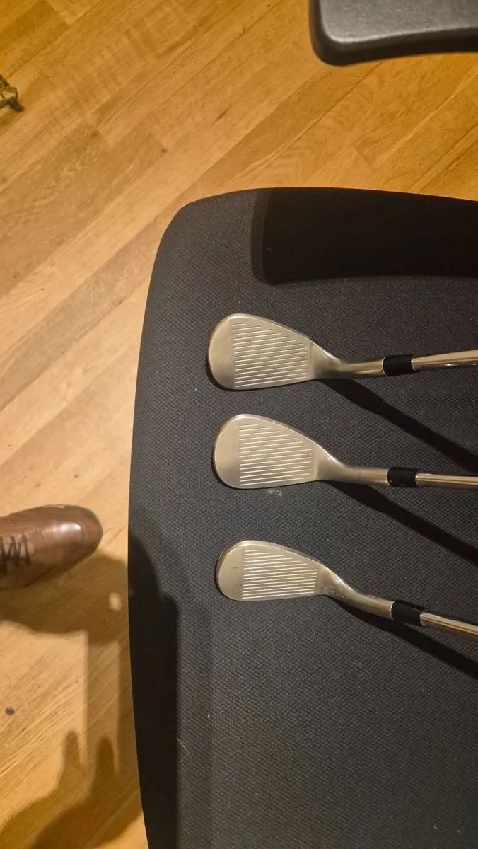 Mizuno S23 Wedges - Image 1