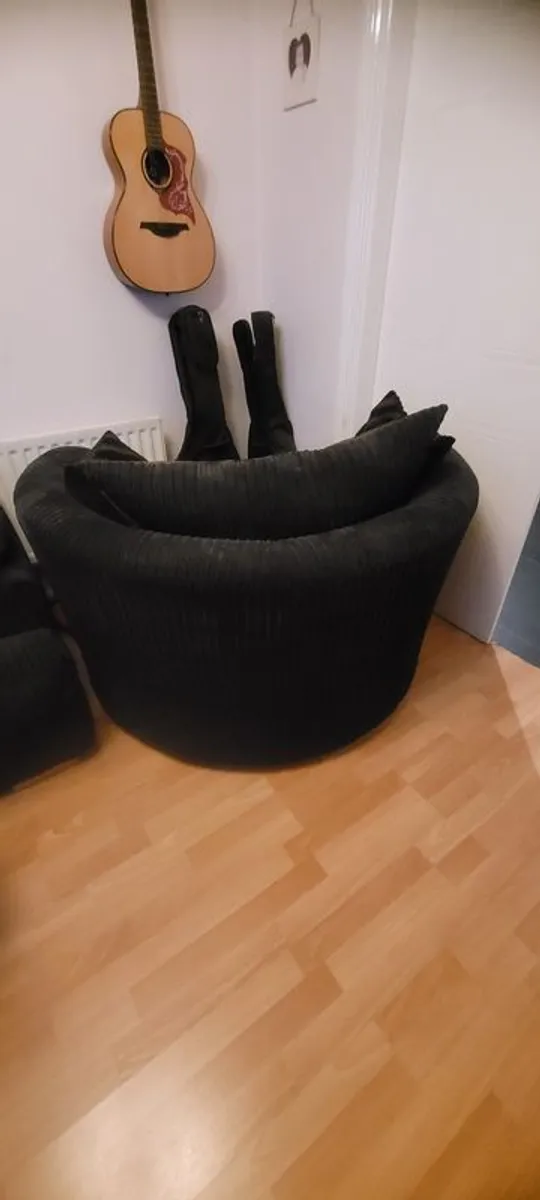 Swivel chair - Image 3
