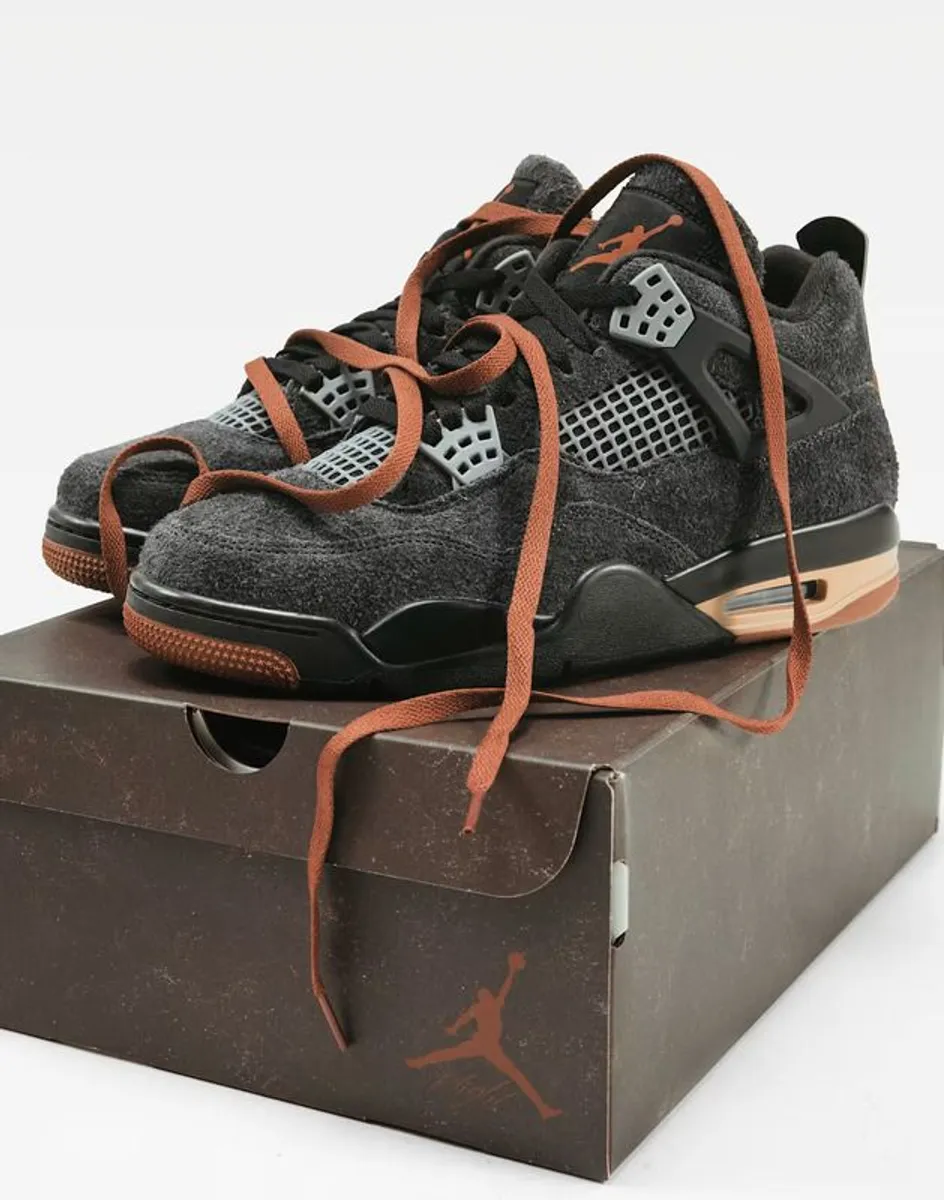 Nike Air Jordan 4 Retro London UK 9.5 - Image 3