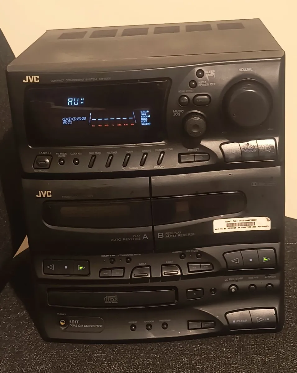 Hi-Fi Stereo System CD Cassette Player FM - Image 4