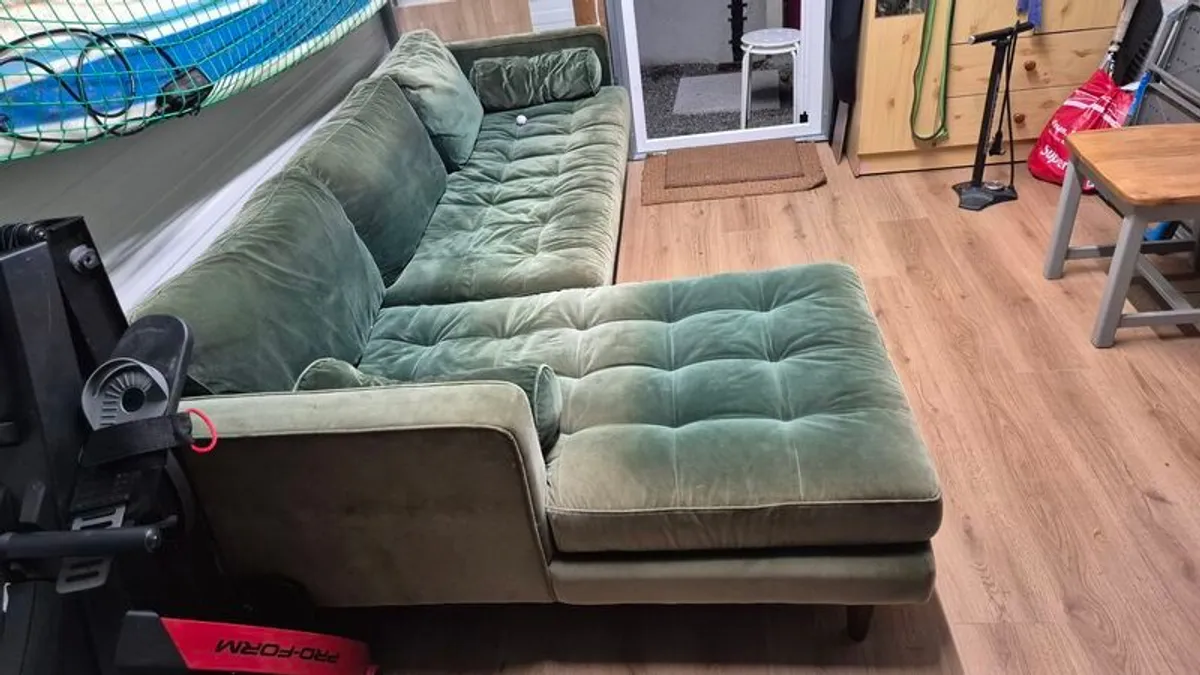 L shaped couch - good condition but sun faded - Image 3