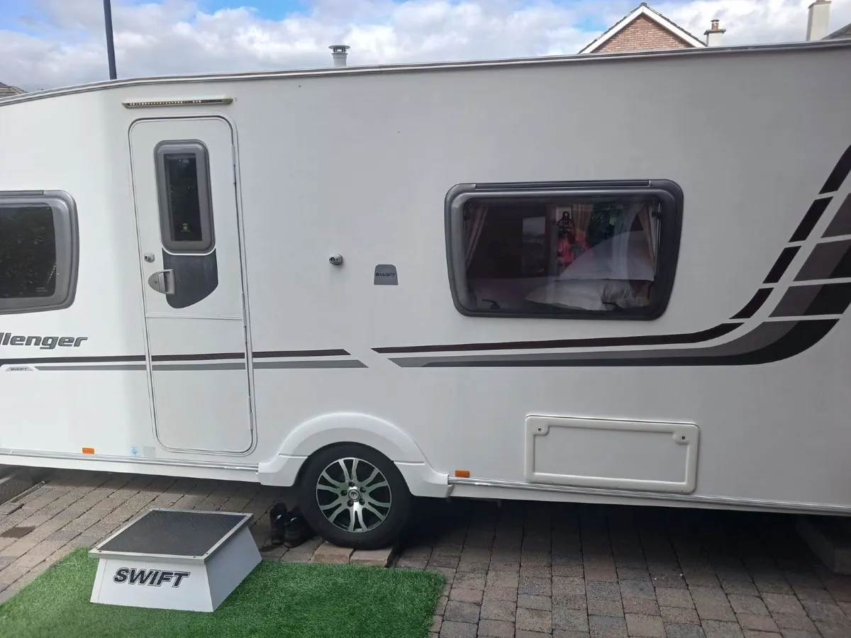 Caravan - Image 1