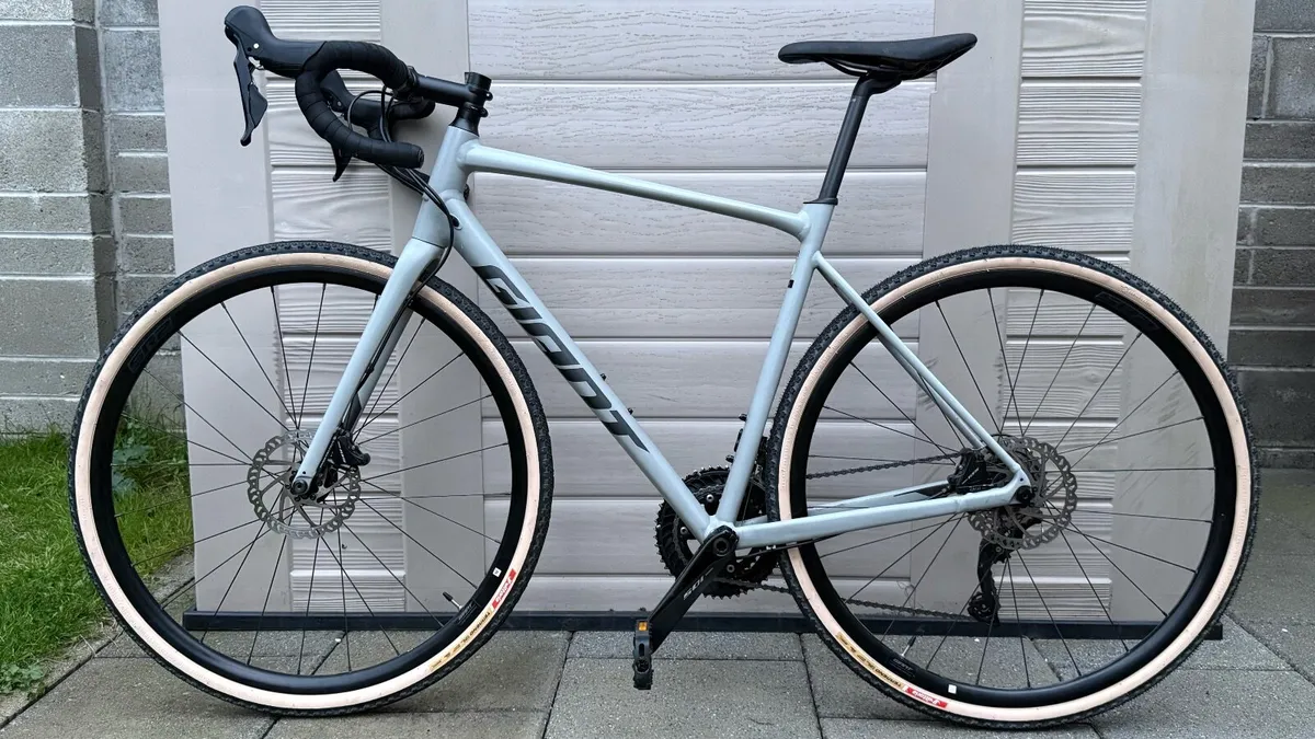 Giant Contend AR, Shimano 105 R7000 hydraulic, M/L - Image 2