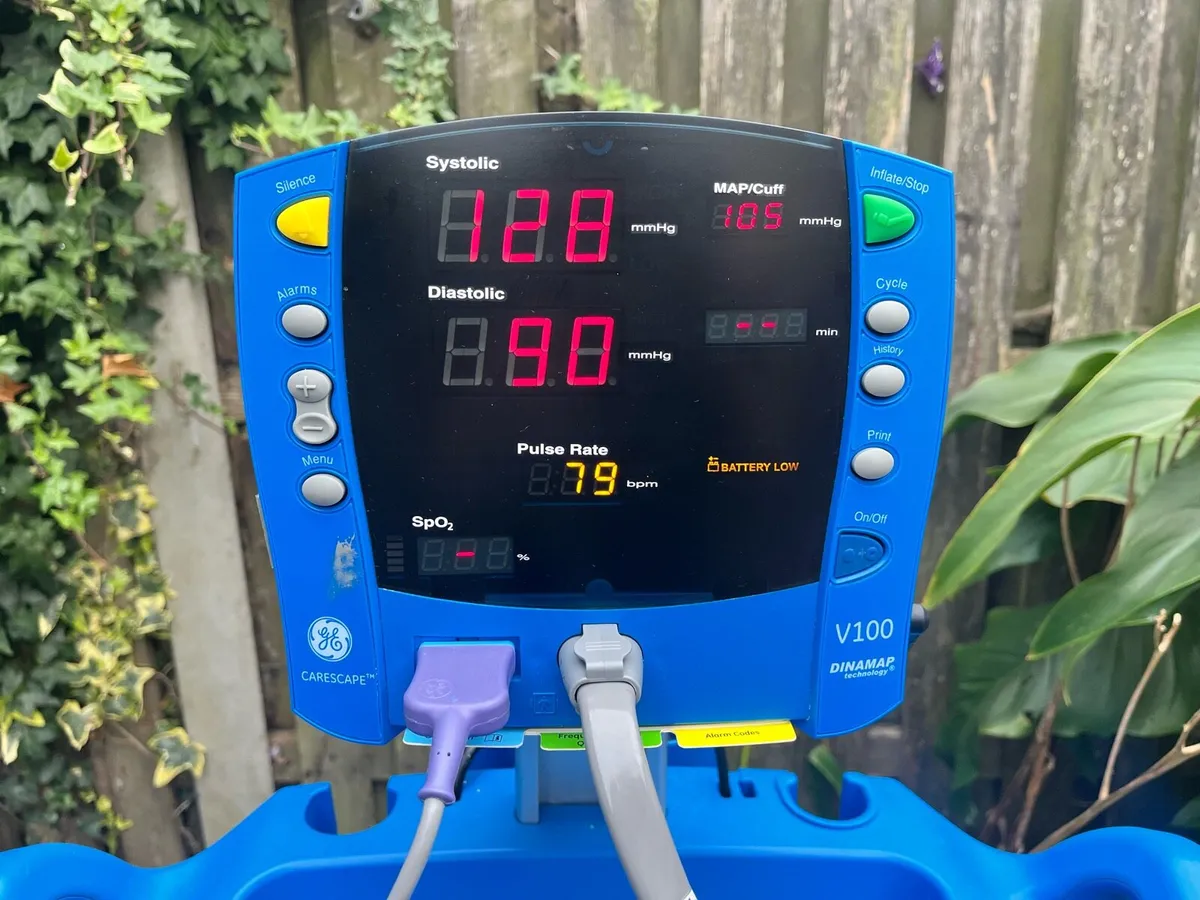 GE Dinamap V100 Monitor - Tested - Vet GP Clinic - Image 3