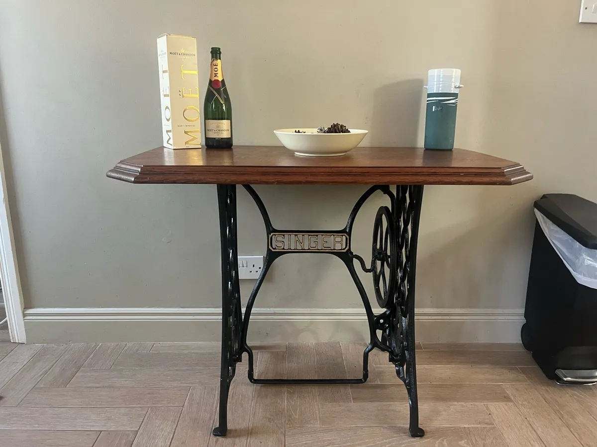 Bespoke singer table - Image 2