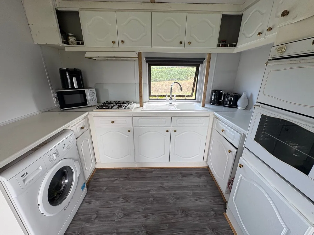Mobile Home - Image 2