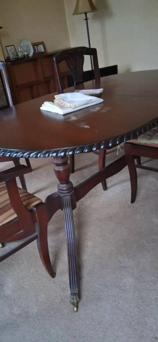 Dining Room Table and 6 chairs - Image 1
