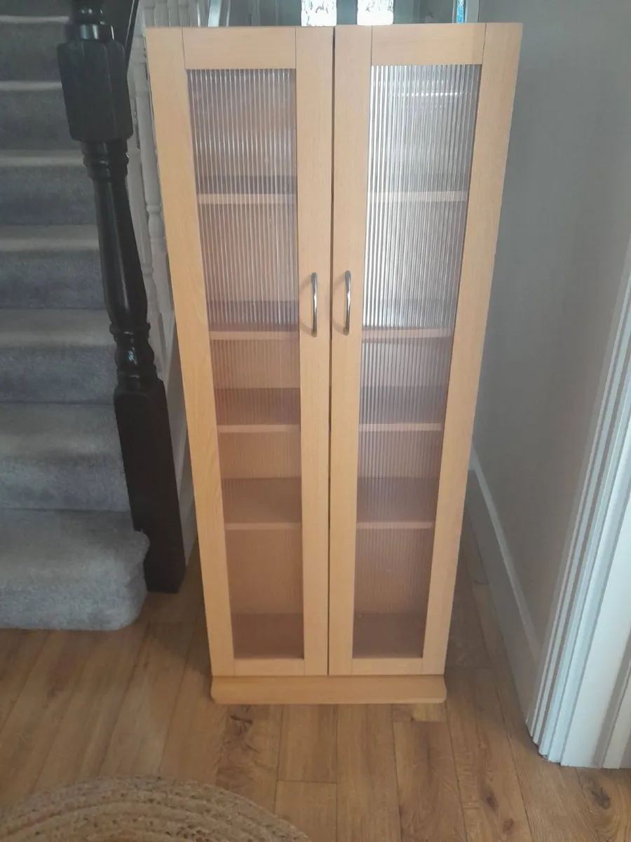 Storage cabinet - Image 1