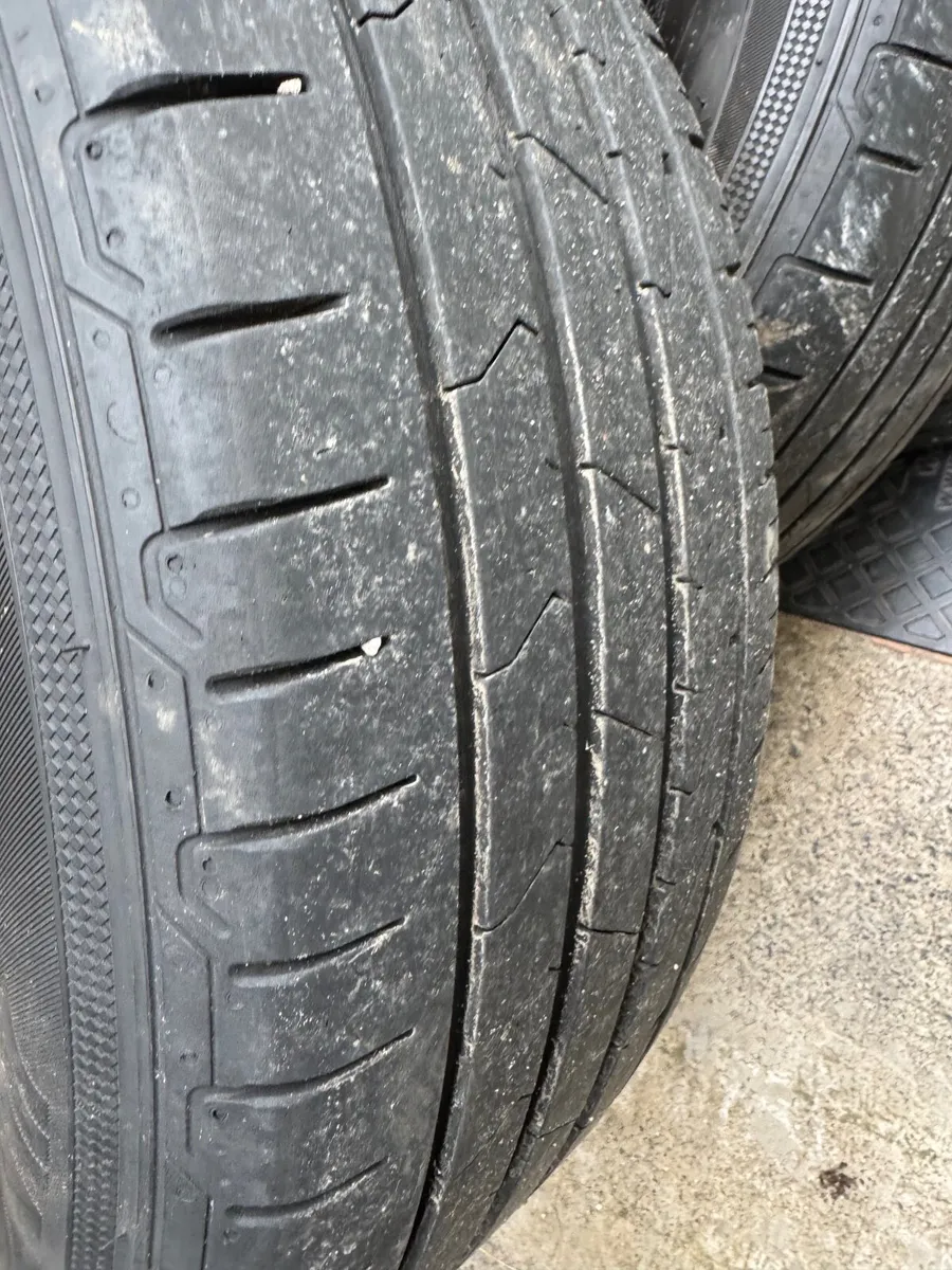 R15 Hanckook tyres VW caddy golf seat skoda - Image 3