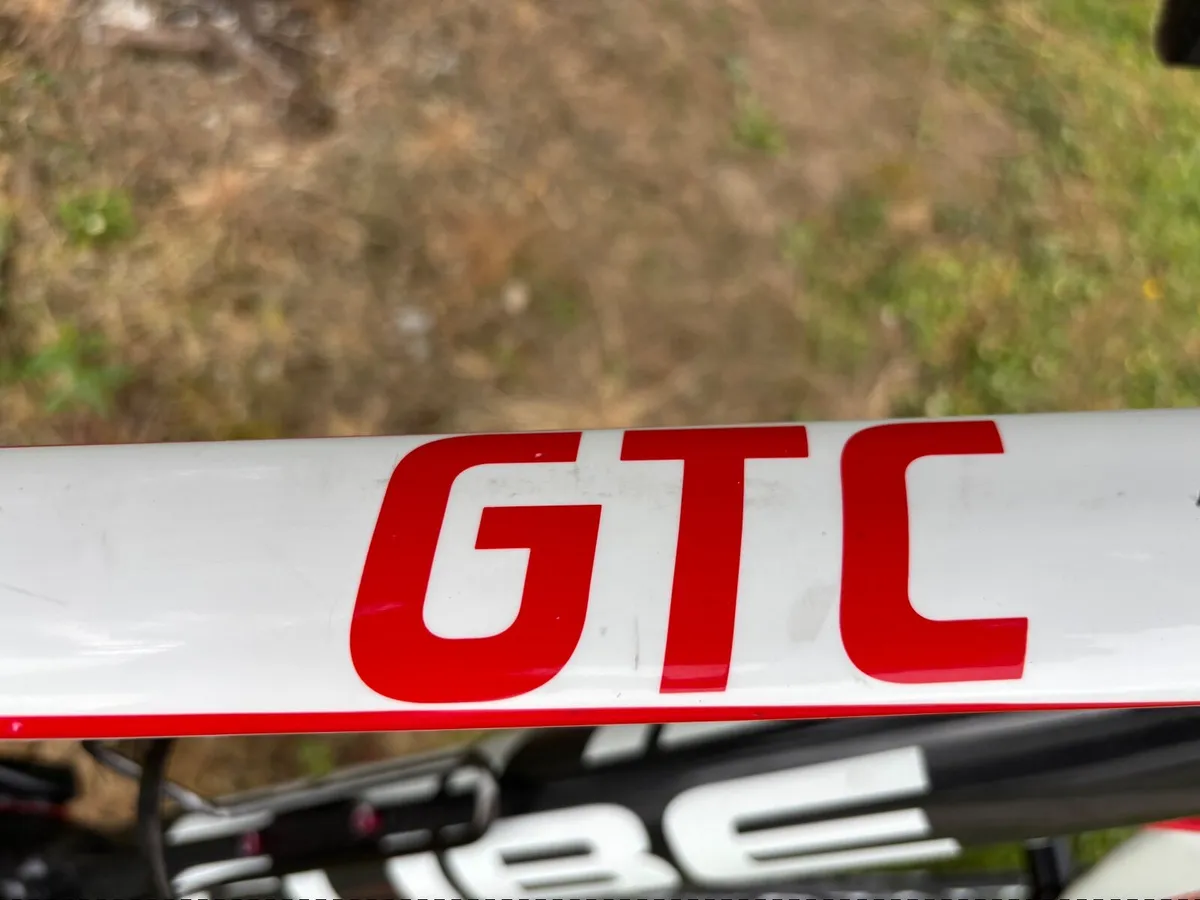 Cube carbon bike - Image 4