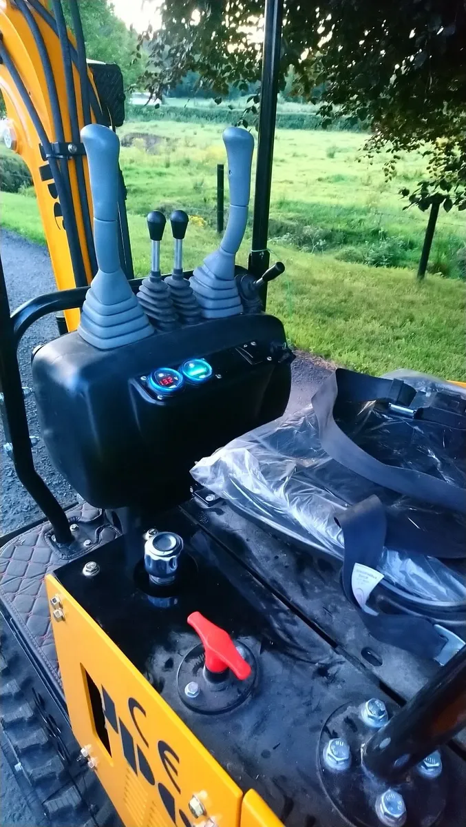 NEW JPC MINI DIGGER + LOG GRAB - Image 4
