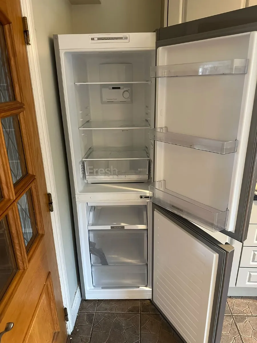 Fridge freezer - Image 3